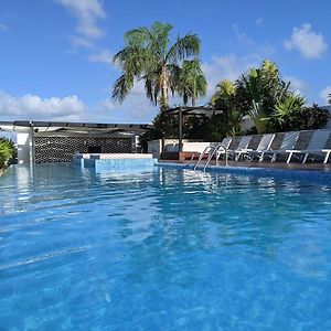 Studio Aura With Balcony, Pool, Gym & Sauna